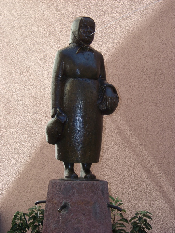 Frau Rauscher-Brunnen